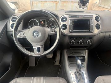 Volkswagen Tiguan - 8