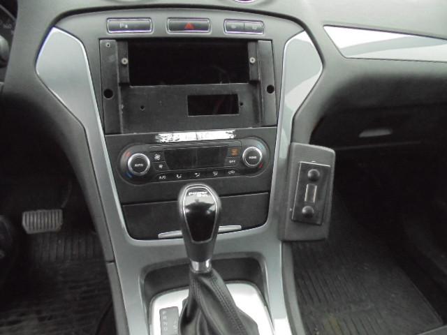 Ford Mondeo 2013 — photo 11