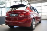 BMW 218iA Active Tourer Advantage +Allwetterreifen++ - BMW Gebrauchtwagen in Halle