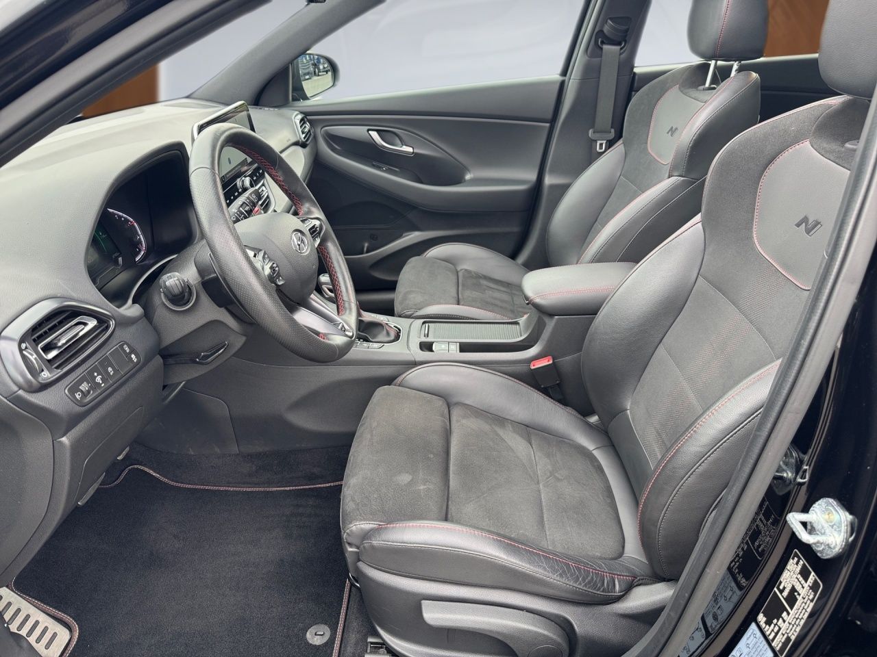 Fahrzeugabbildung Hyundai i30 N-LINE *PANORAMADACH*LED*NAVI*SHZ*LHZ*KAMERA