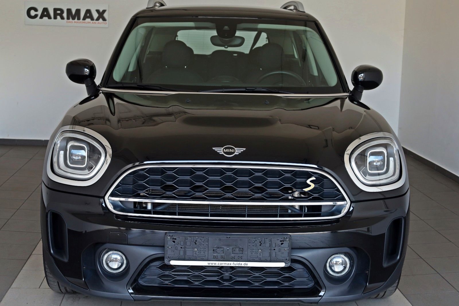 Fahrzeugabbildung MINI Cooper SE Countryman All4 Hybrid Trim ,Navi,LED