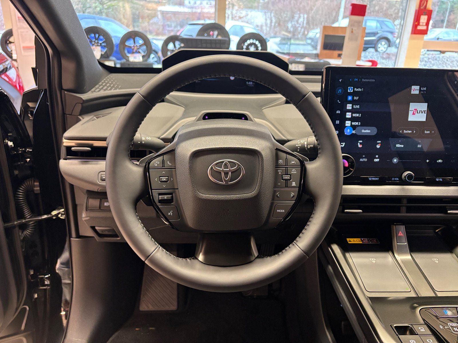 Toyota bZ4X - Bild 12