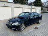Mercedes-Benz C 200 CGI BlueEfficiency Schiebedach 2.Hd Klima - Mercedes-Benz C 200 aus 2011: Cgi