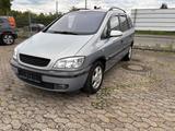 Opel Zafira 1.8 16V Elegance Elegance - Opel Zafira aus 2002: Elegance