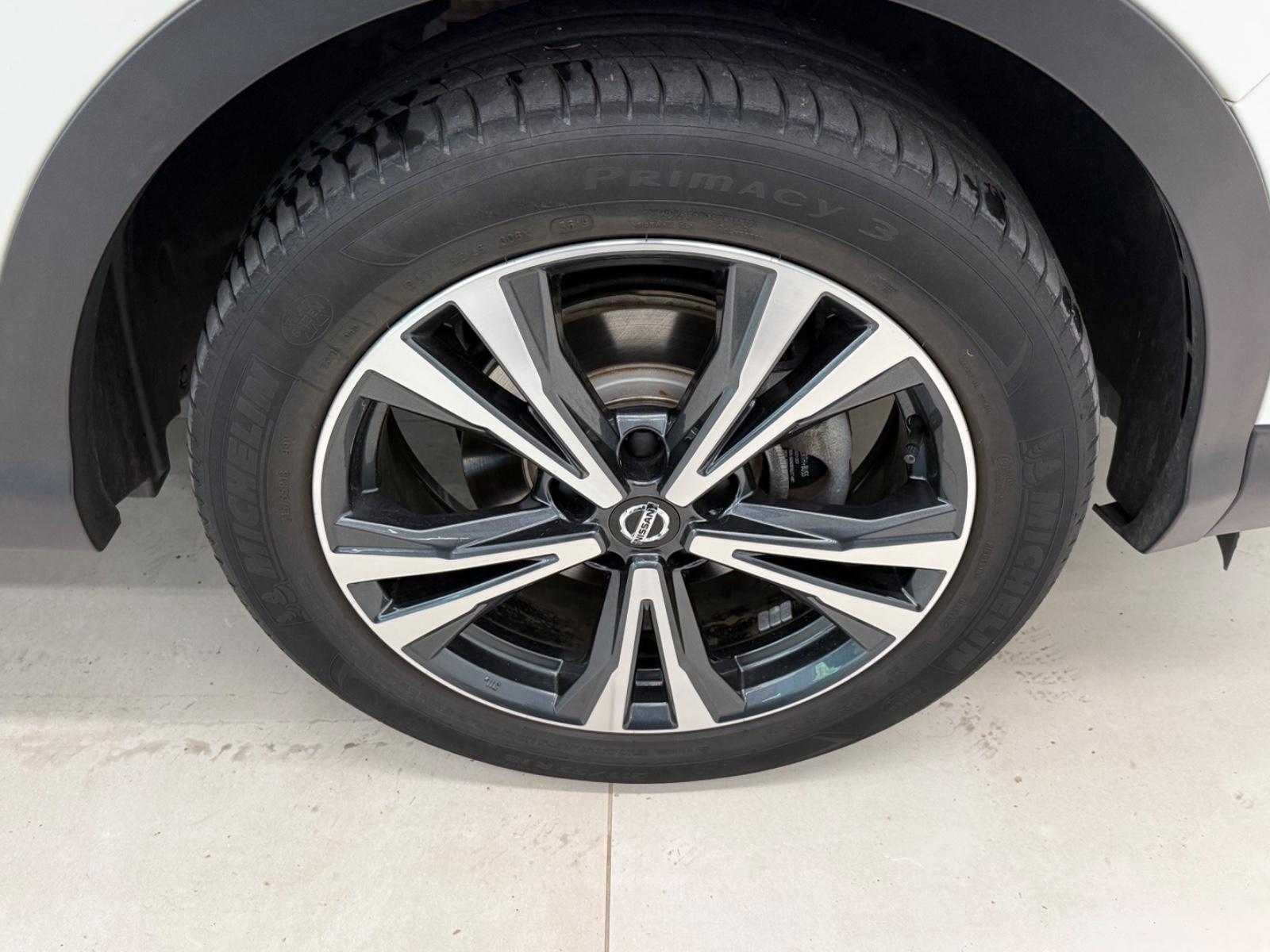 Nissan Qashqai 1. 3 N-Way Navi Klima Panorama AHK 1.8t