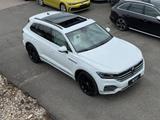 Volkswagen Touareg 3.0 TDI 4MOTION DSG AHK MATRIX PANO KESY - VW Touareg Gebrauchtwagen in Nürnberg
