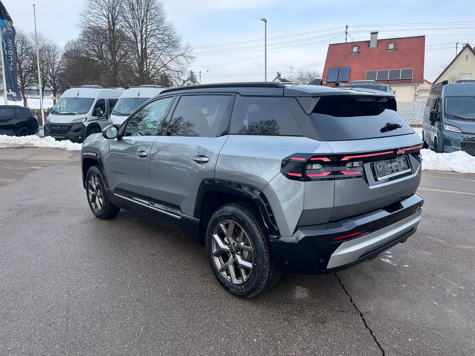 Fahrzeugabbildung Jeep Compass E-Hybrid 1.2 eDCT 100 kW First Edition
