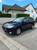 Mitsubishi Outlander 2.0 MIVEC Plus ClearTec/ Standheizung - Mitsubishi Outlander Plus mit Benzin-Antrieb
