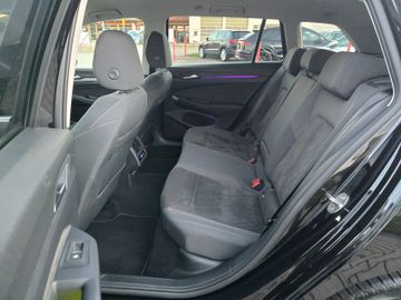Volkswagen Golf - 12