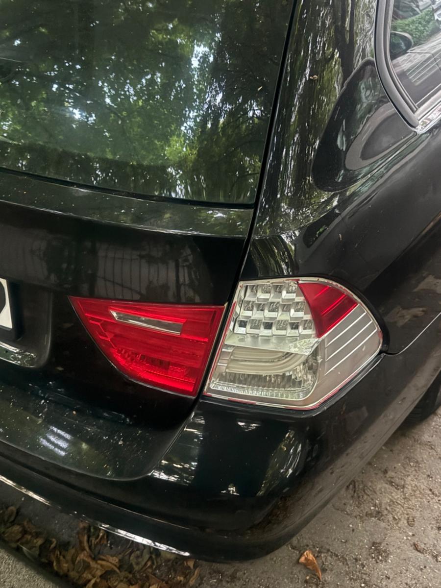 BMW 320 2009 — photo 8