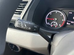 Fahrzeugabbildung Volkswagen T6.1 Kombi 2,0 TDI 2xKlima Tempomat R.Cam 9.Sitz