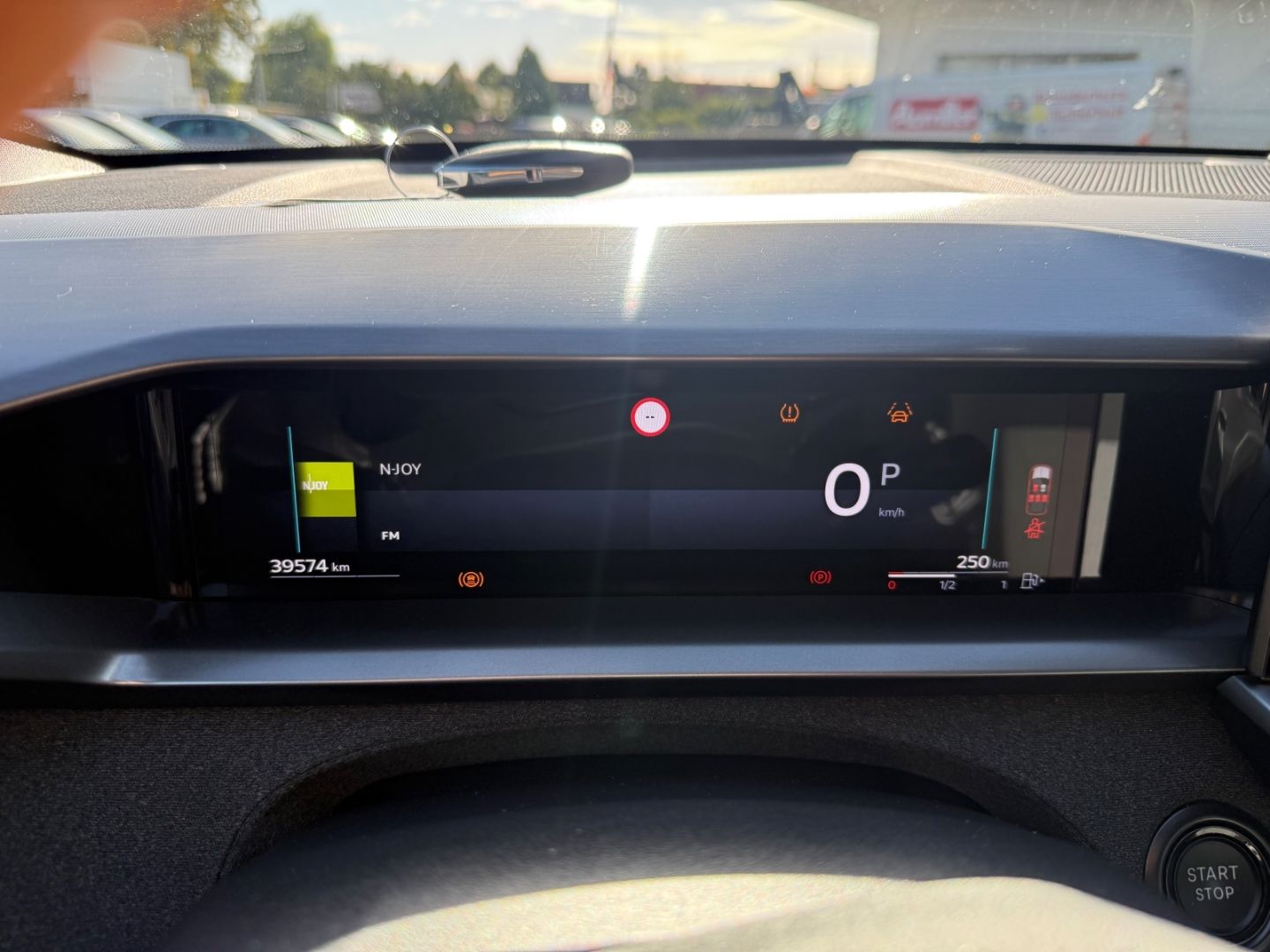 Fahrzeugabbildung Opel Grandland 1.2 Edition SHZ+LHZ+Kamera+Allwetter