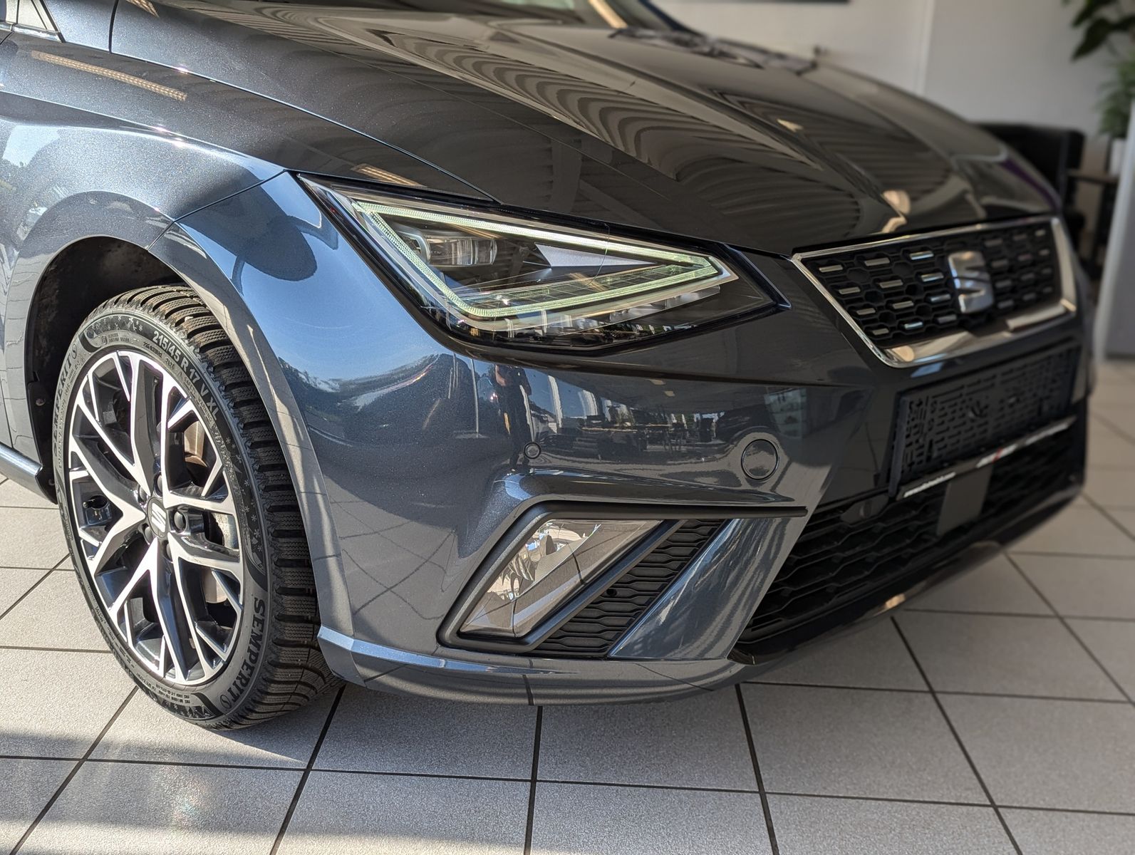 SEAT Ibiza 1.0 TSI Xcellence LED Cam Dinamica ACC - Image 9