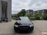 BMW 318d 2,0 Touring Steptronic "Advantage" - BMW 318 mit Diesel-Antrieb: Kombi, 2.0
