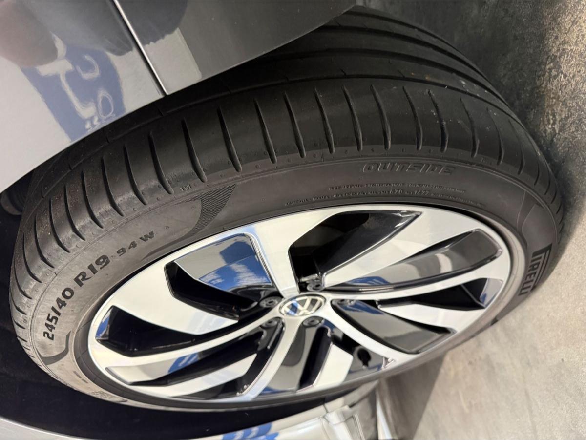 Volkswagen Arteon 2.0 TDI R-Line 4M ACC Pano AHK Kamera HUD
