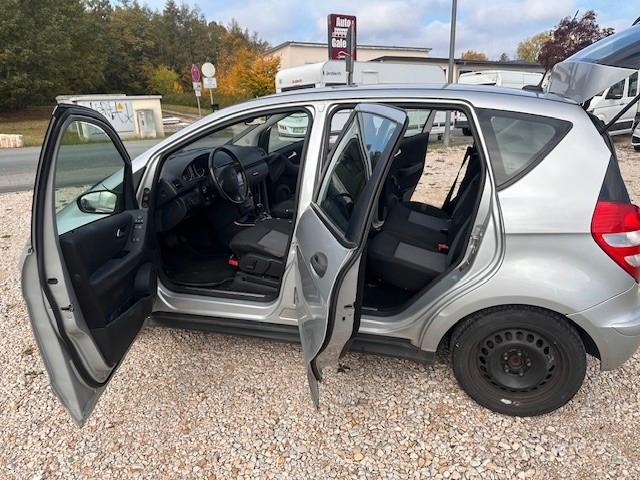 Mercedes-Benz A200 2005 — photo 8