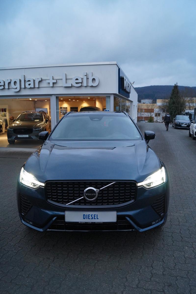 Volvo XC60 B4 Diesel 2WD Plus Dark Aut./AHK/H+K/20"