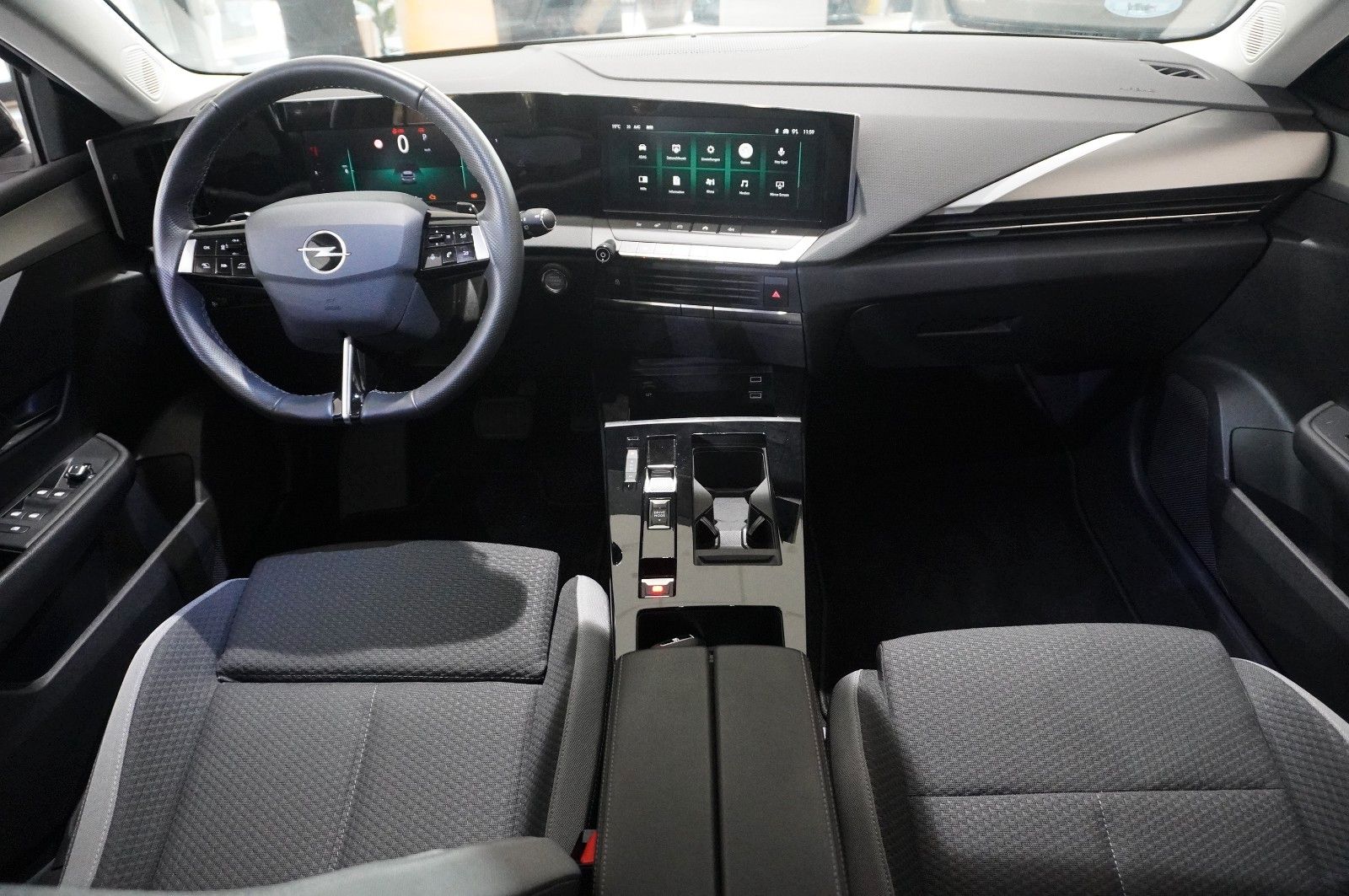 Fahrzeugabbildung Opel Astra L ST 1.5D EDITION NAVI/LED/SHZ/SPORT/DAB+