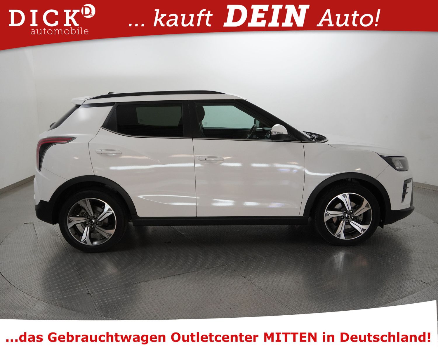 Fahrzeugabbildung Ssangyong Tivoli 1.5 Aut LEDER+PANO+VIRTU+NAV+LED+SHZ+KAM+