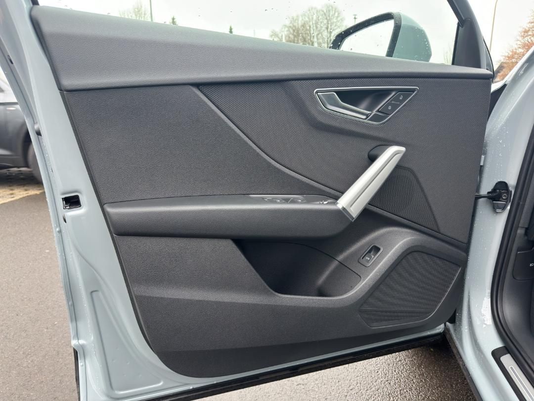 Fahrzeugabbildung Audi Q2 S line 35 TFSI S tronic, Infotainment Plus