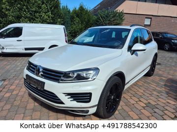 Volkswagen Touareg - 1