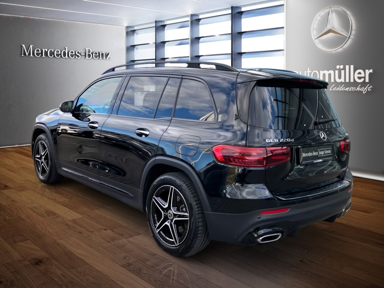 Fahrzeugabbildung Mercedes-Benz GLB 220 d 4M AMG AdvPlus AHK Night Multibeam Key