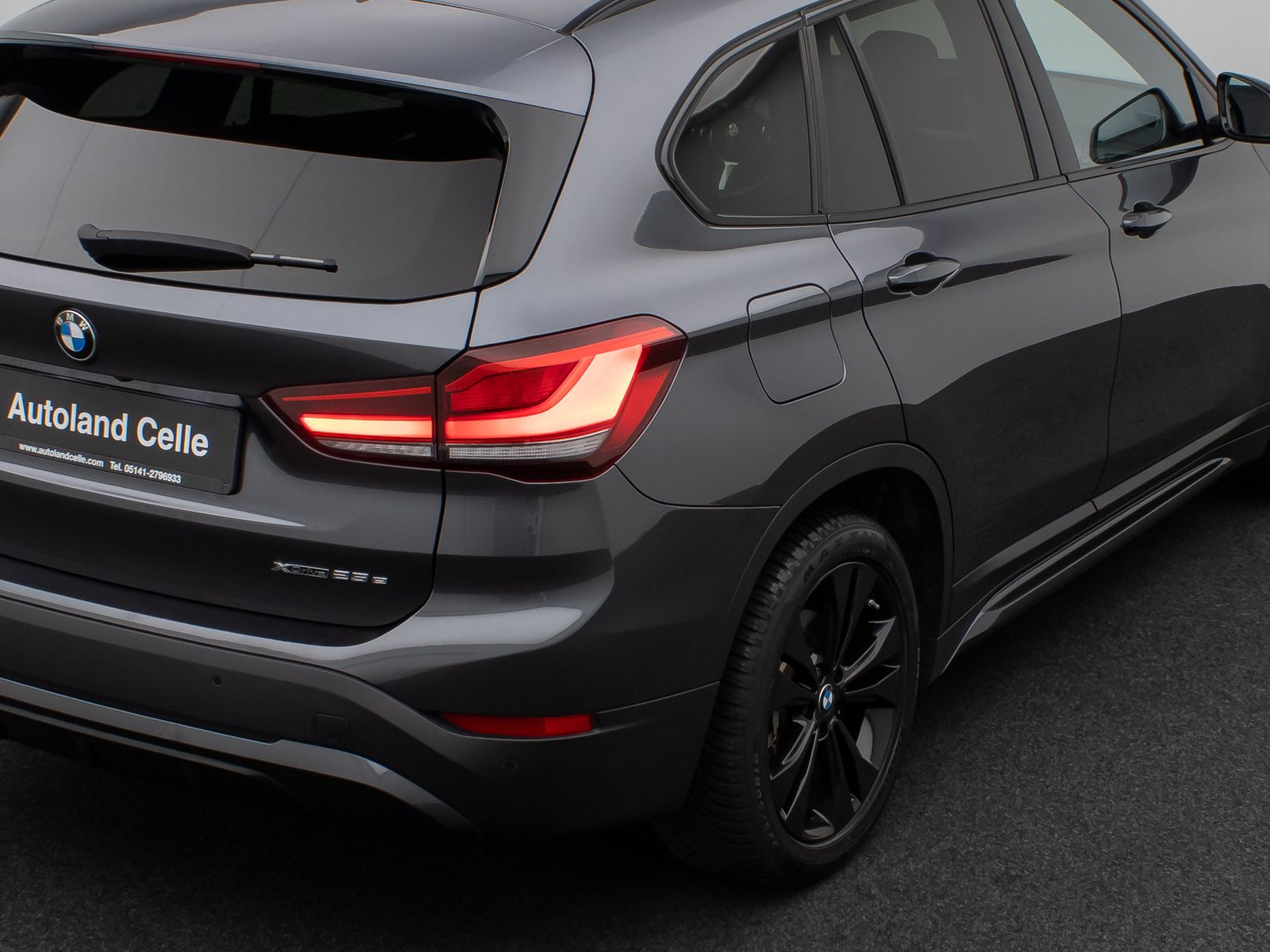 Fahrzeugabbildung BMW X1 xD25e SportLine Kamera HUD DAB Komfort 18Zoll