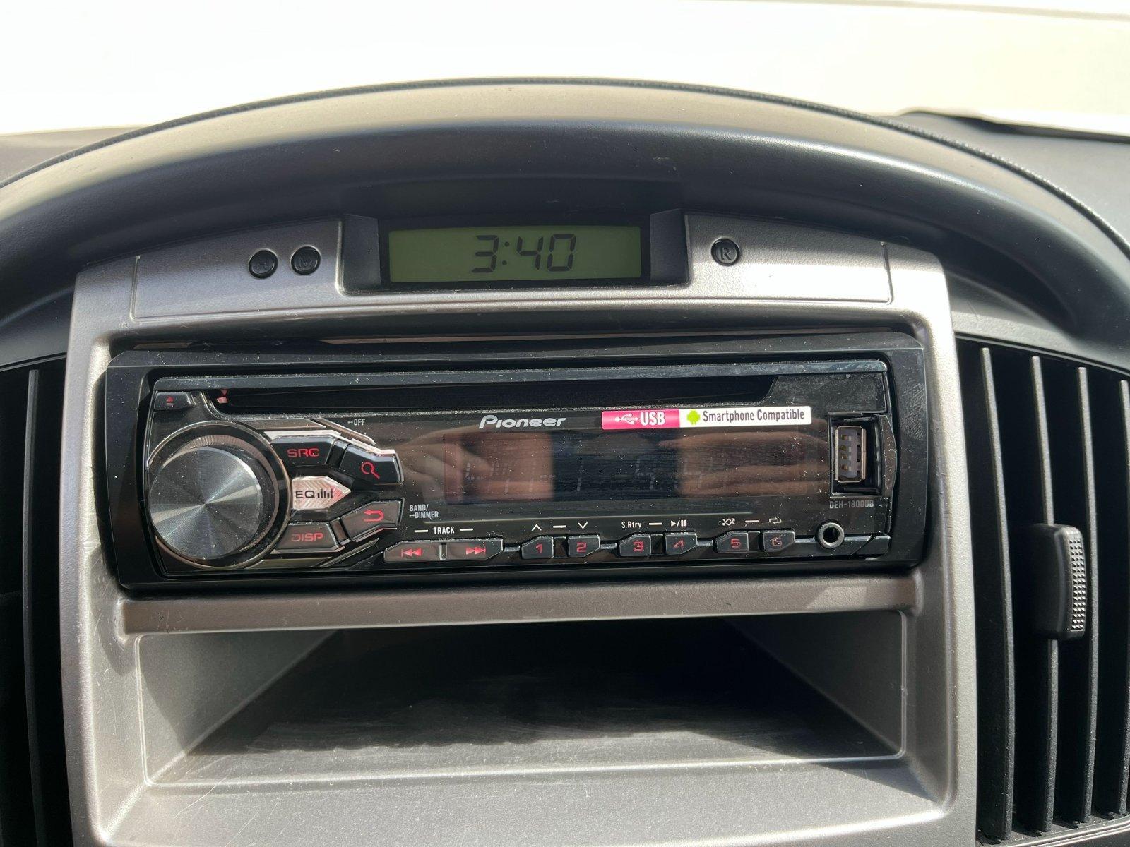 Hyundai H-1 2.5 CRDI Travel | 8-Sitzer | Klima |