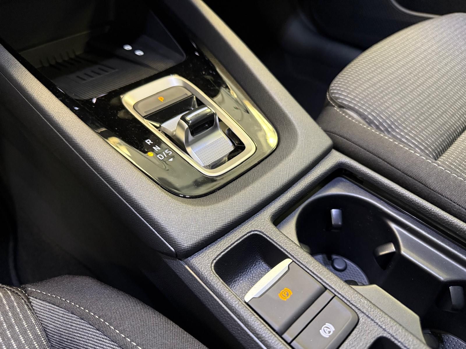 Fahrzeugabbildung SKODA Octavia Combi 2.0 TDI 110 kW Selection / AHK/LED