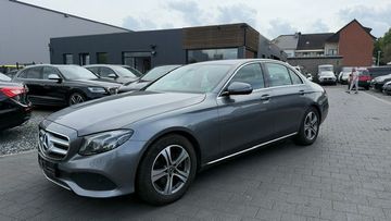 Mercedes E 200 - 1