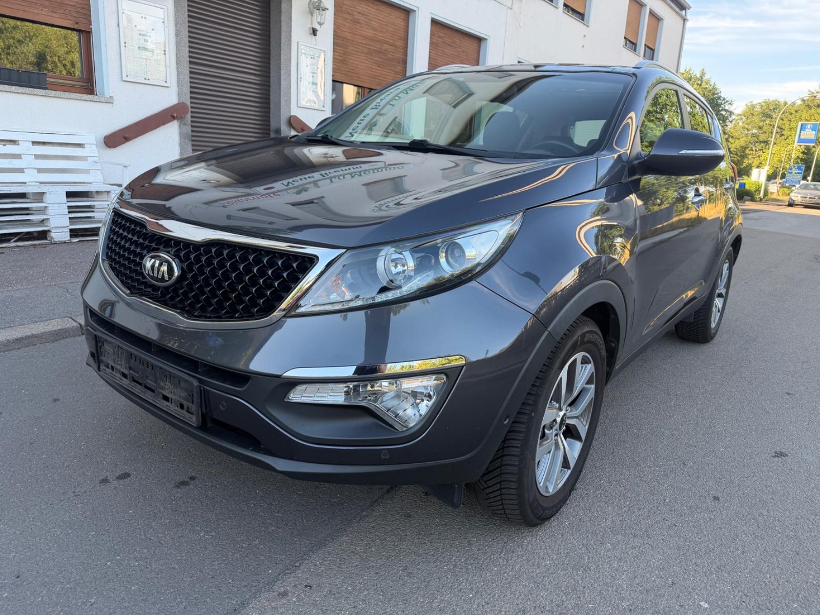 Kia Sportage 1.HAND + PANO + 4 x SHZ + KAMERA + AHK