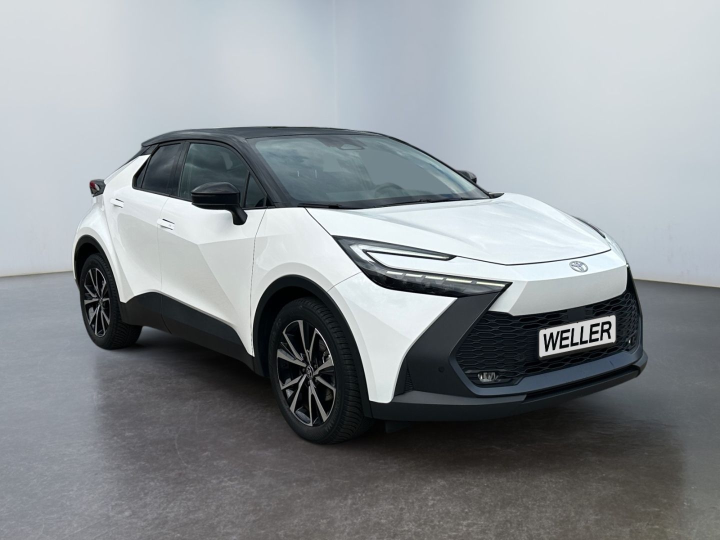 Toyota C-HR 1.8 Hybrid Team D LED ACC el. Heck CAM SHZ foto 3