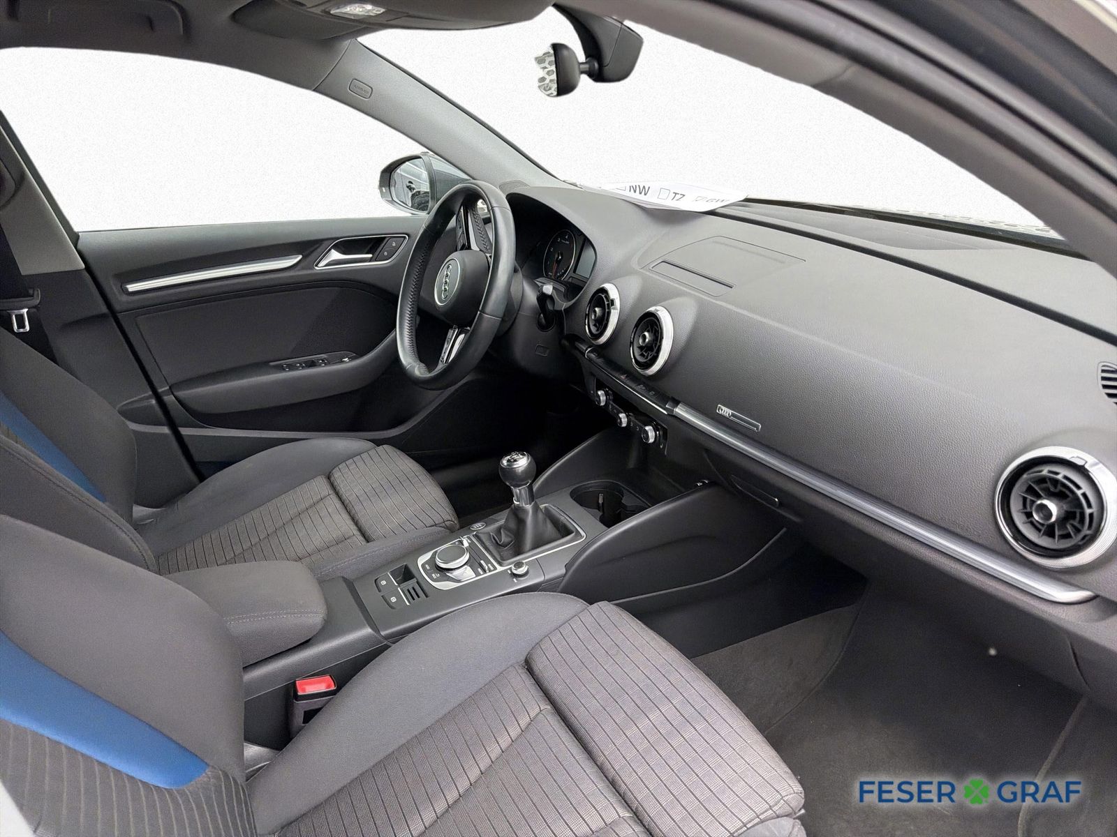 Audi A3 Sportback Sport 1.6 TDI 6 Gang - NAVI - SZH - foto 8