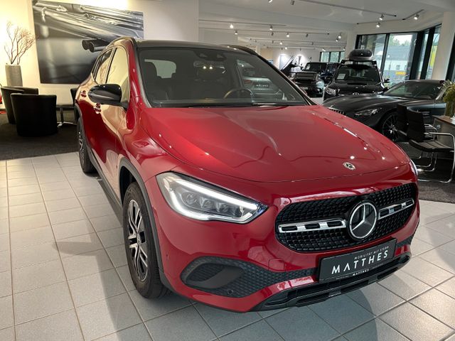 Fahrzeugabbildung Mercedes-Benz GLA 250 4M Head-Up/Multikontursitz/Standheiz/AHK