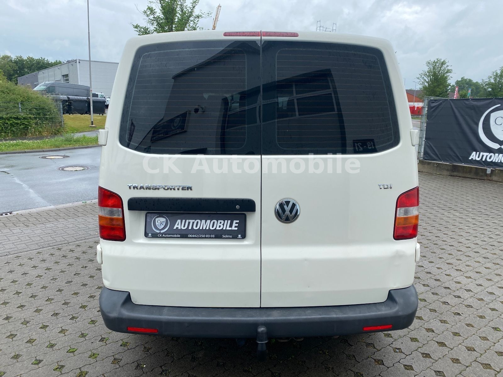 Fahrzeugabbildung Volkswagen T5 Transporter Kombi 1.9 TDI/9 Sitze/Klima/AHK