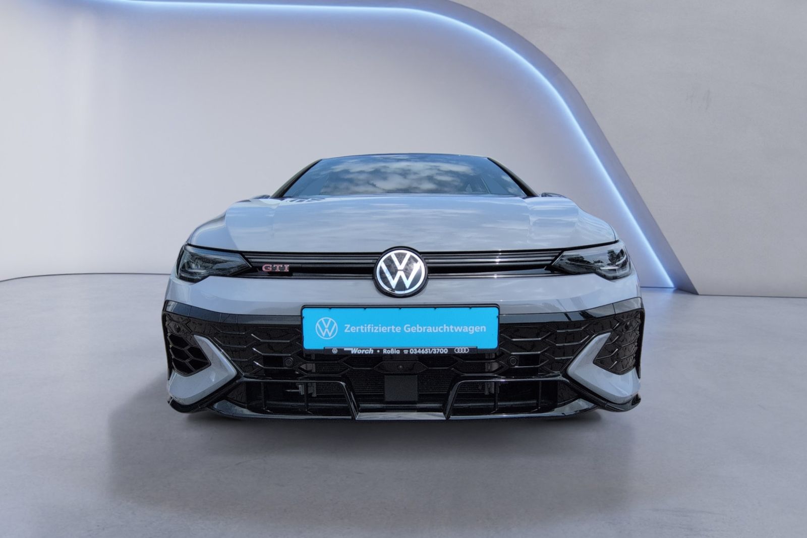 Golf VIII GTI Clubsport 2.0TSI DSG +AKRAPOVIC+
