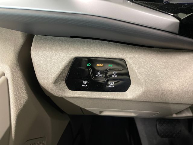 T7 Multivan Life 2.0 TDI DSG LED AHK NAVI RFK