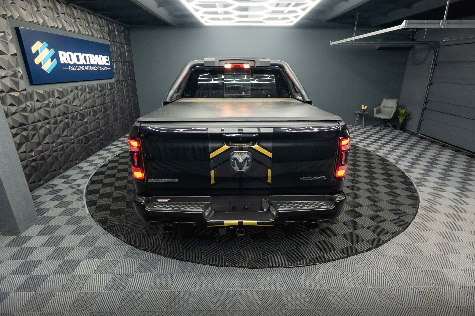 Fahrzeugabbildung Dodge RAM 5.7 V8 GOLD EDITION OFFROAD 4x4 UNFALLFREI