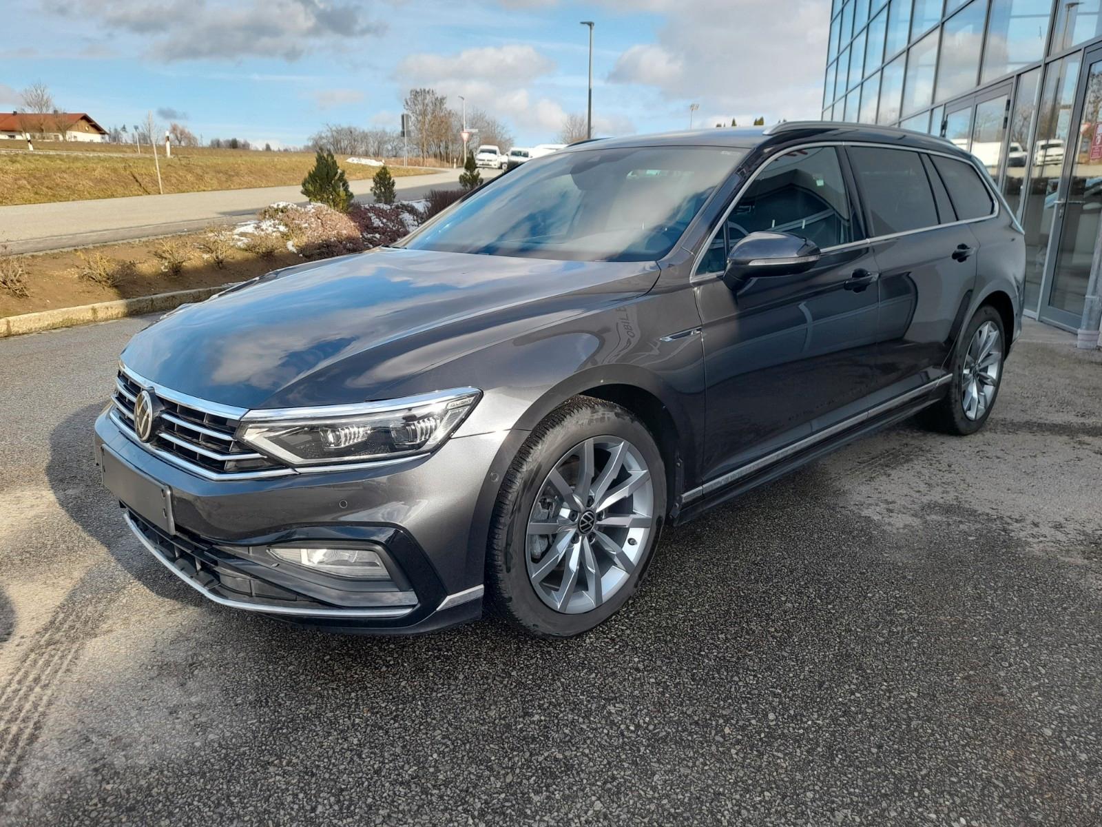 Volkswagen Passat Variant 2.0TDI DSG 4MOTION R-LINE/MATRIX