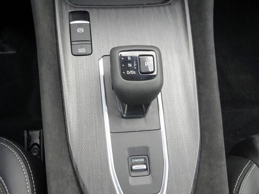 Fahrzeugabbildung Nissan Qashqai 1.3 DIG-T MHEV Automatik Tekna+ ALW