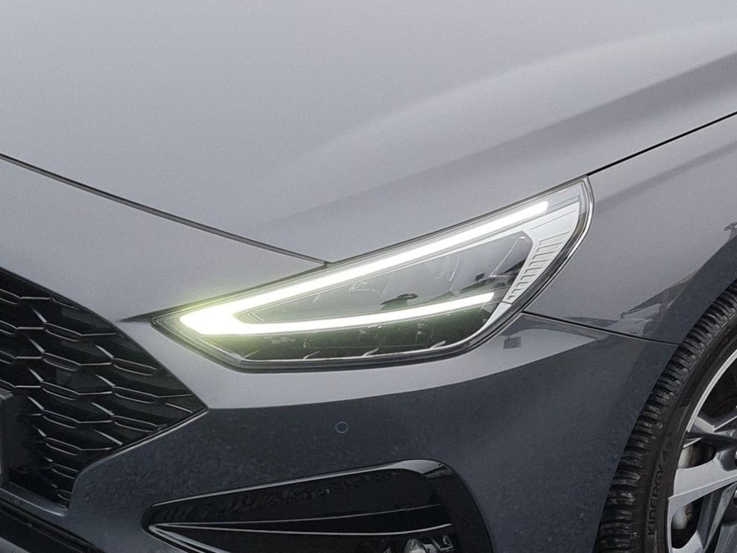 Fahrzeugabbildung Hyundai i30 Advantage 1.5 T-GDI 48V AUT. +ALLWETTER+PANO