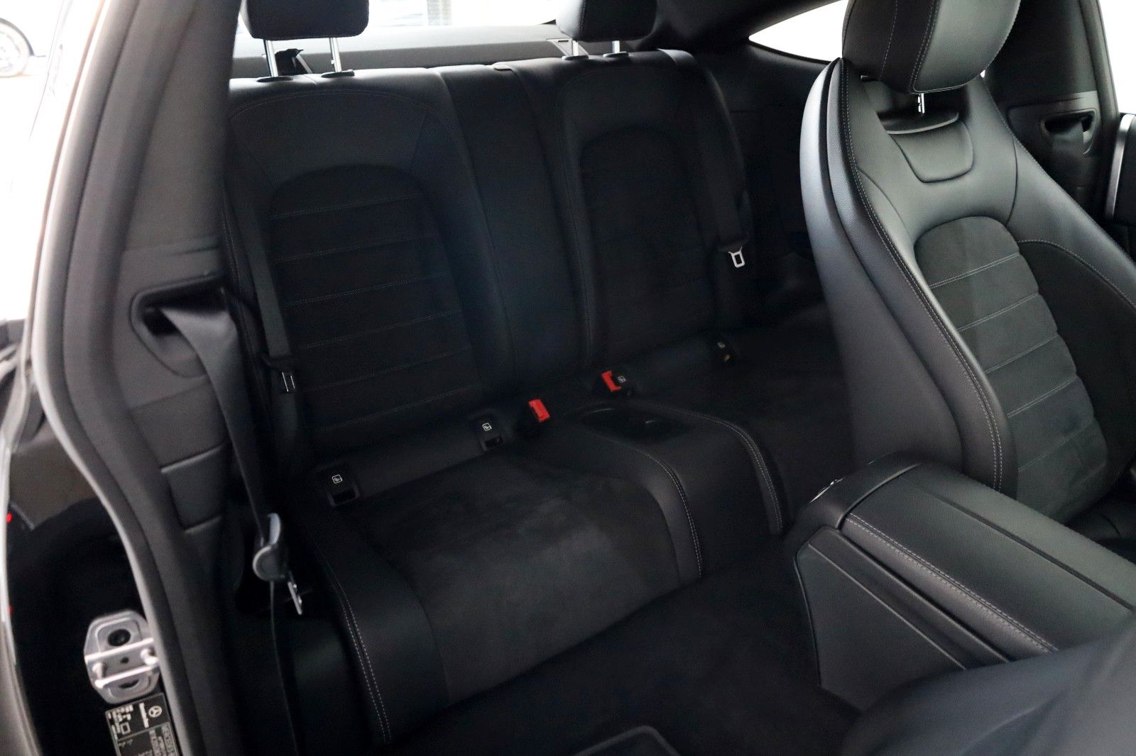 Fahrzeugabbildung Mercedes-Benz C 300 Coupe AMG Line NightP.,TLeder,Navi,LED,AHK