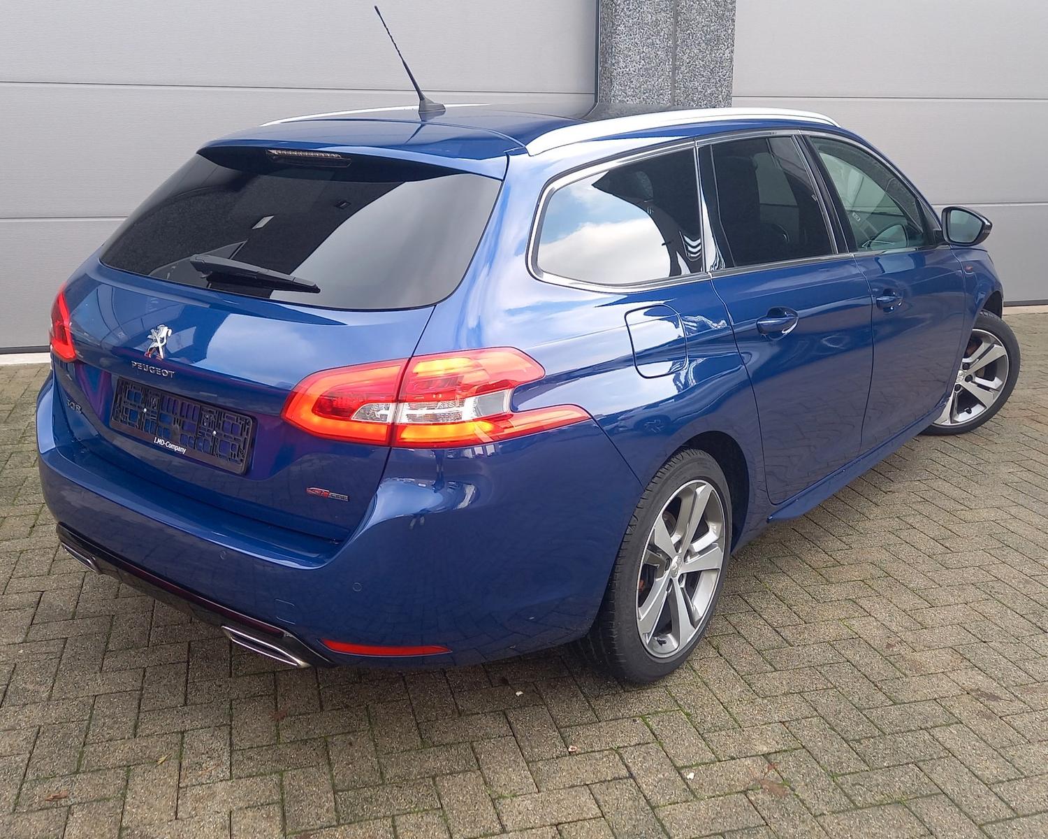Peugeot 308 SW GT LINE 15 BHDi 130 EAT8 KAM*NAV*PANO*17