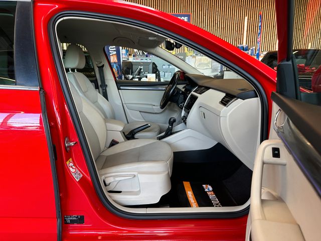 MYAUTOCENTER – Gebraucht- und Jahreswagen mit Werkstattservice in Pfaffenhofen Skoda Octavia *SUBWOOFER*LED*AHK*ACC*CARPLAY*CAM*NAV*