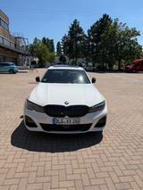 BMW 330i xDrive M Sport Automatic M Sport - BMW 330 Gebrauchtwagen in München