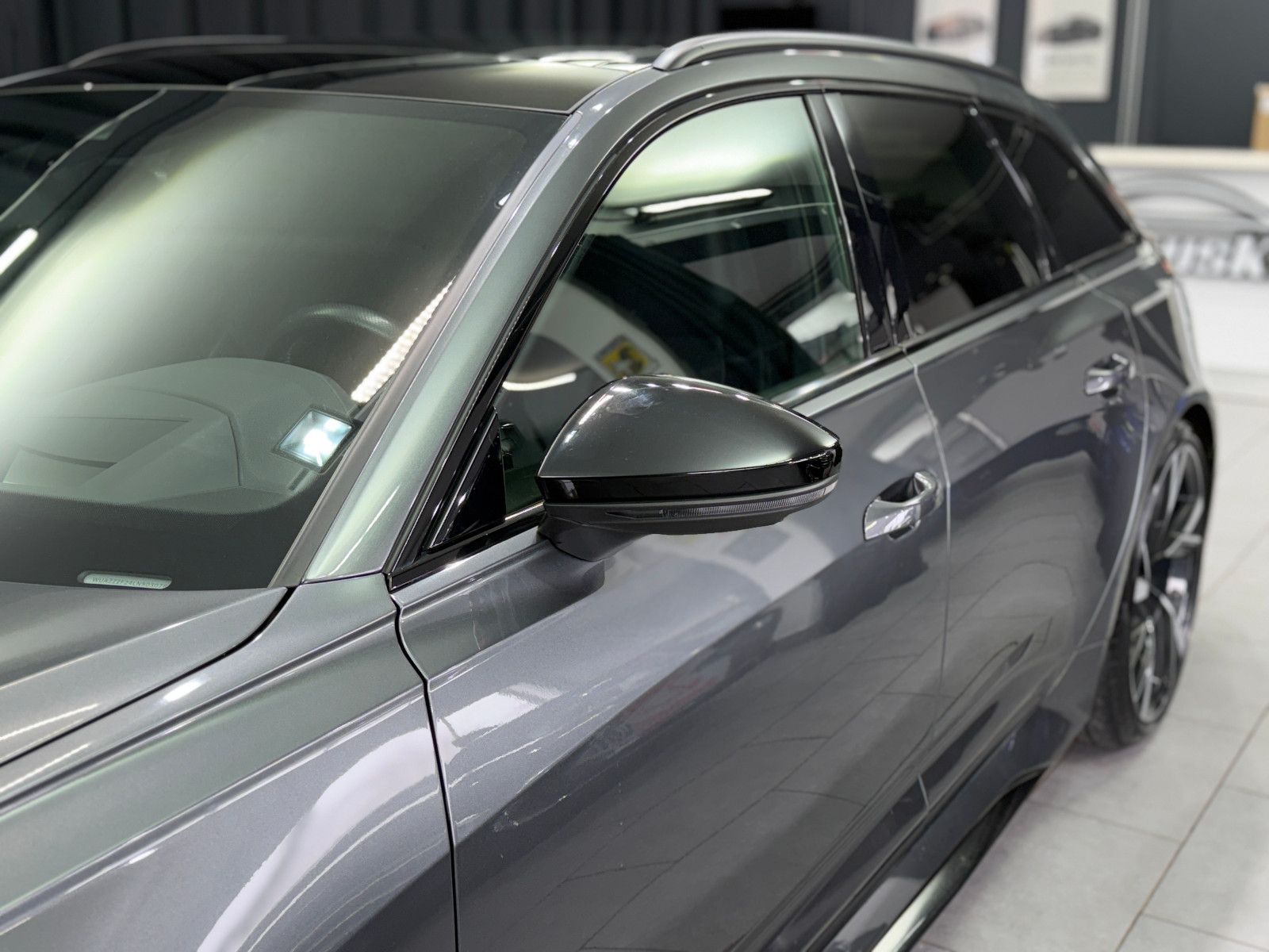 Fahrzeugabbildung Audi RS6 Avant 4.0 TFSI quattro |KERAMIK|B/O