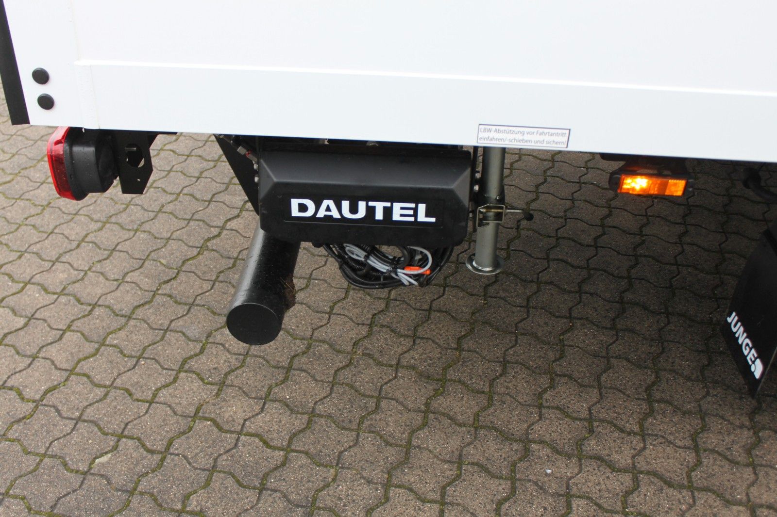 Fahrzeugabbildung Iveco Daily 38S14E E-Daily