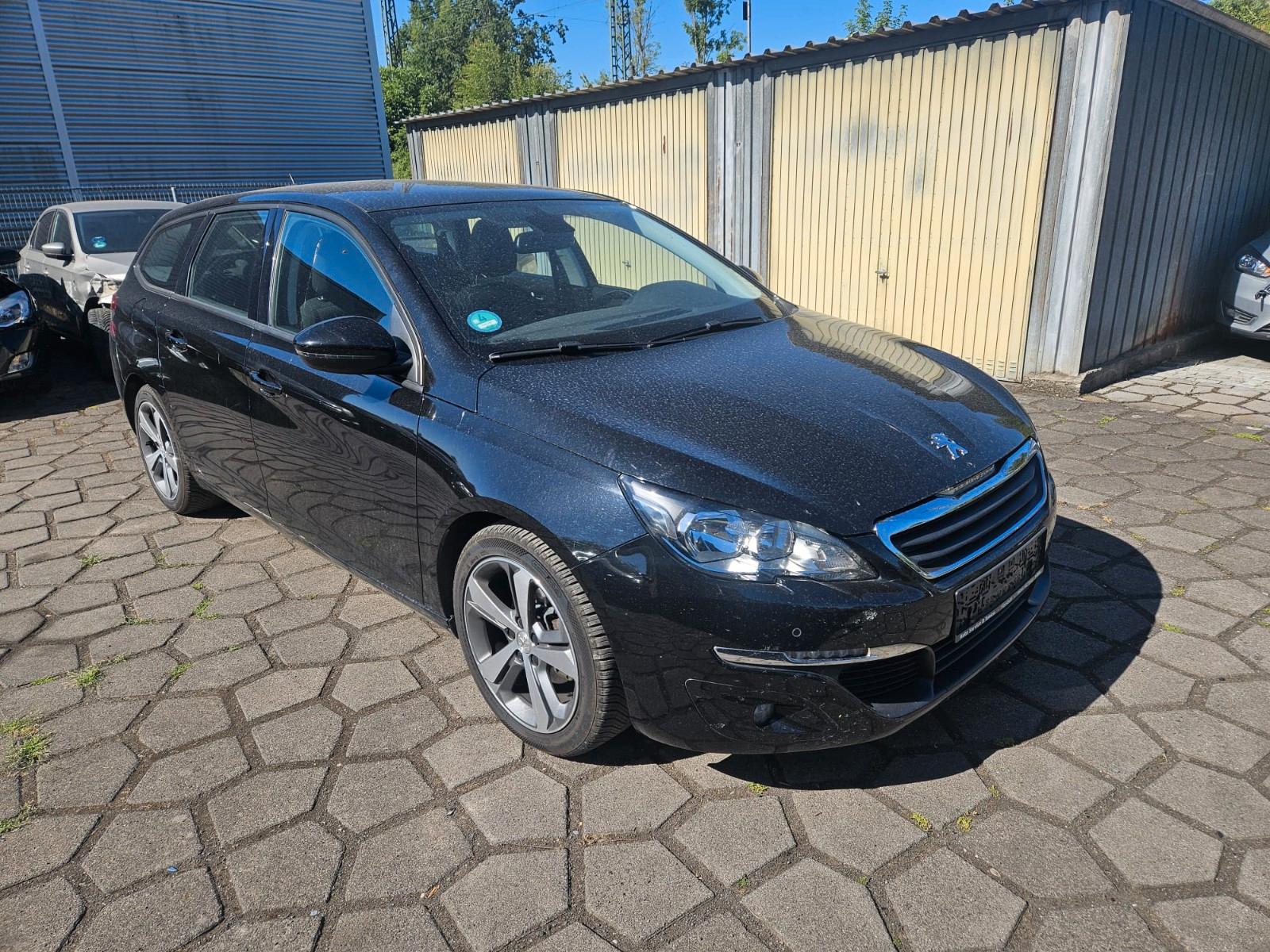 Peugeot 308, 2015