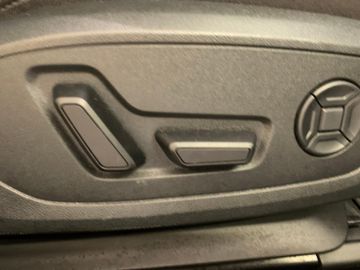 Audi A6 - 4