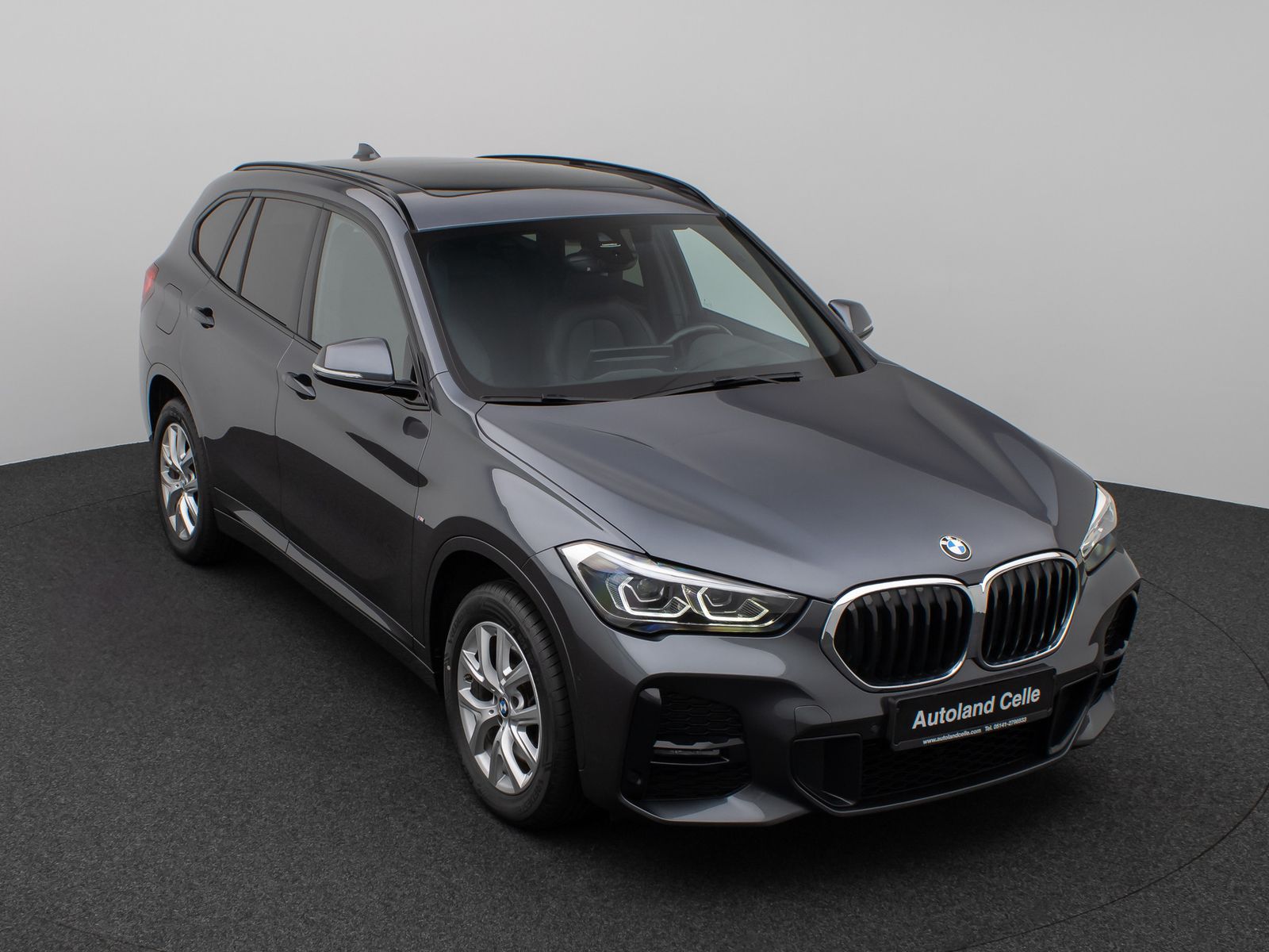 Fahrzeugabbildung BMW X1 xD20d M Sport ACC HUD DAB Panorama HiFi Leder